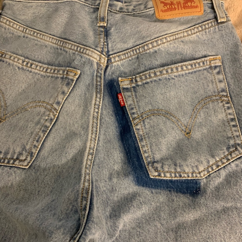 Levi’s Ribcage Straight Ankle Jeans, ripped distressed, contrast pocket, 28/27